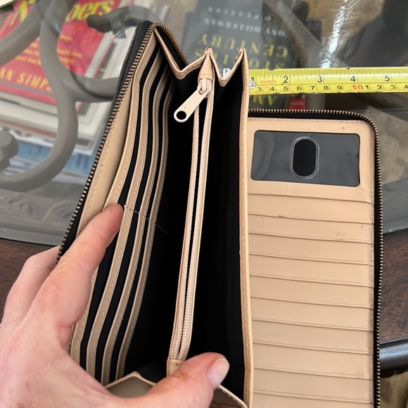 Halogen black full zip large wristlet wallet euc - Picture 5 of 6